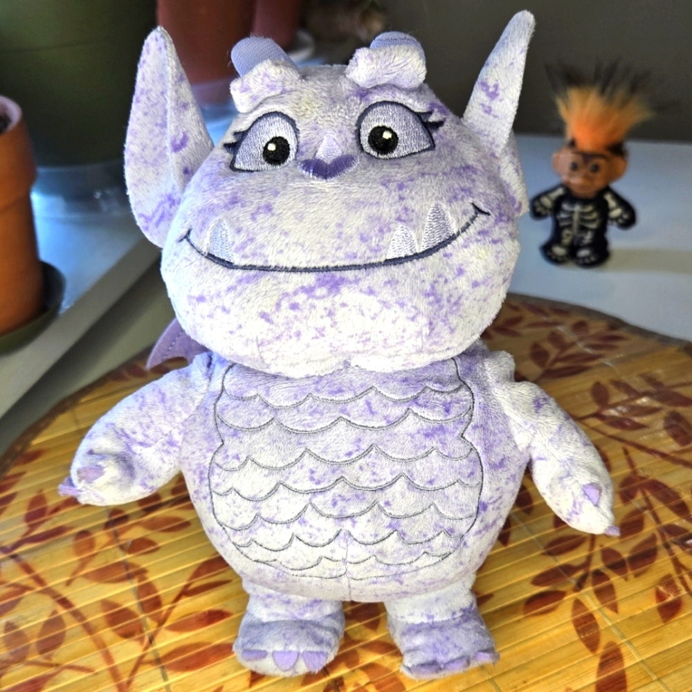 Gregorina the Purple Stone Gargoyle - Disney Jr Vampirina Plush - Picture 4 of 5